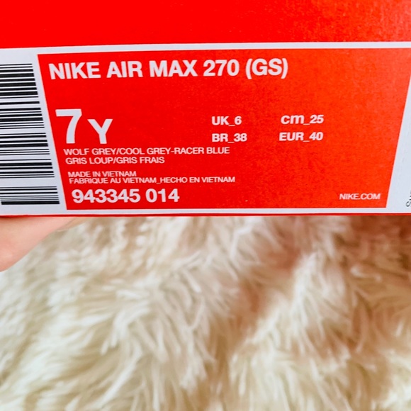 Nike Air Max 270 - Picture 8 of 8